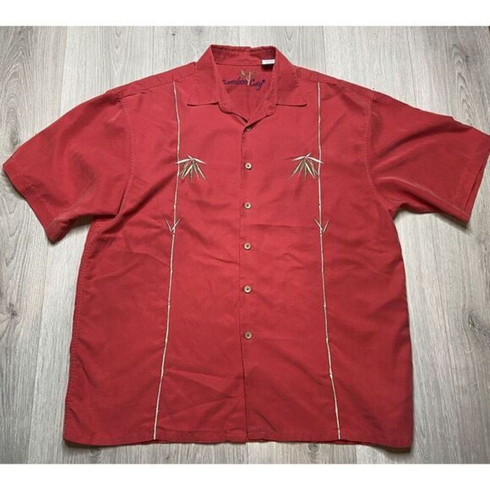Bamboo Cay  Shirt Mens Large Red‎ Embroidered Tropical Hawaiian Coastal Cruise
